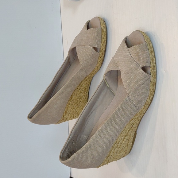 Chaps Women's Dakoba Linen Open Toe Espadrille Wedge - Picture 2 of 11